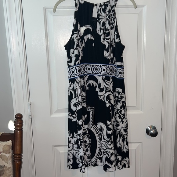 White House Black Market Halter dress. - Picture 4 of 5